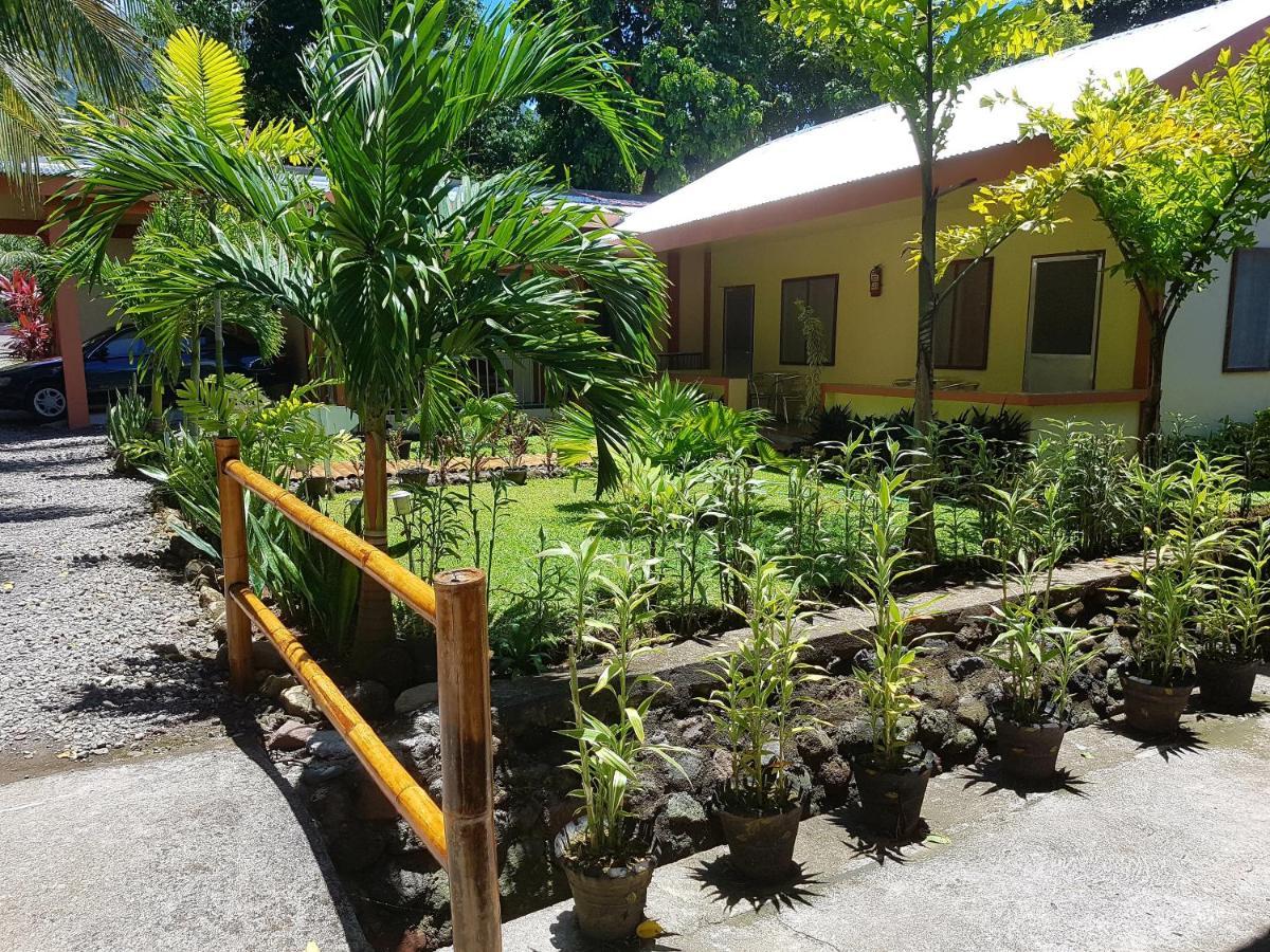 Marianita'S Cottages Mambajao Exterior photo